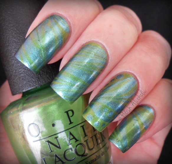 opi - this color s making waves - my gecko does tricks